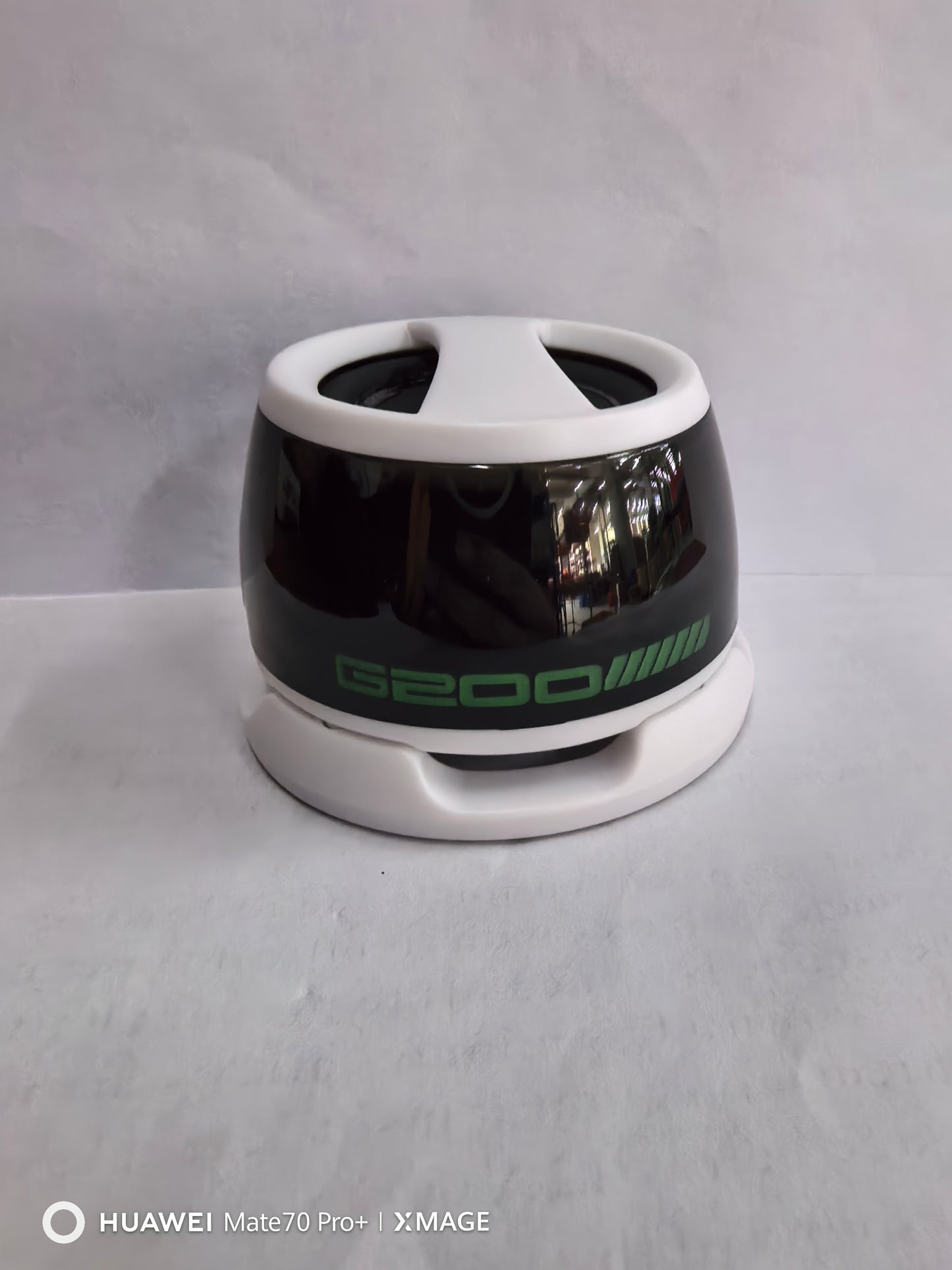 Portable Bluetooth Speaker G200 RGB Lighting Speaker BT5.3 Mini Sound Box 7 Hours Playback Magnetic Phone Holder - BuzzMart