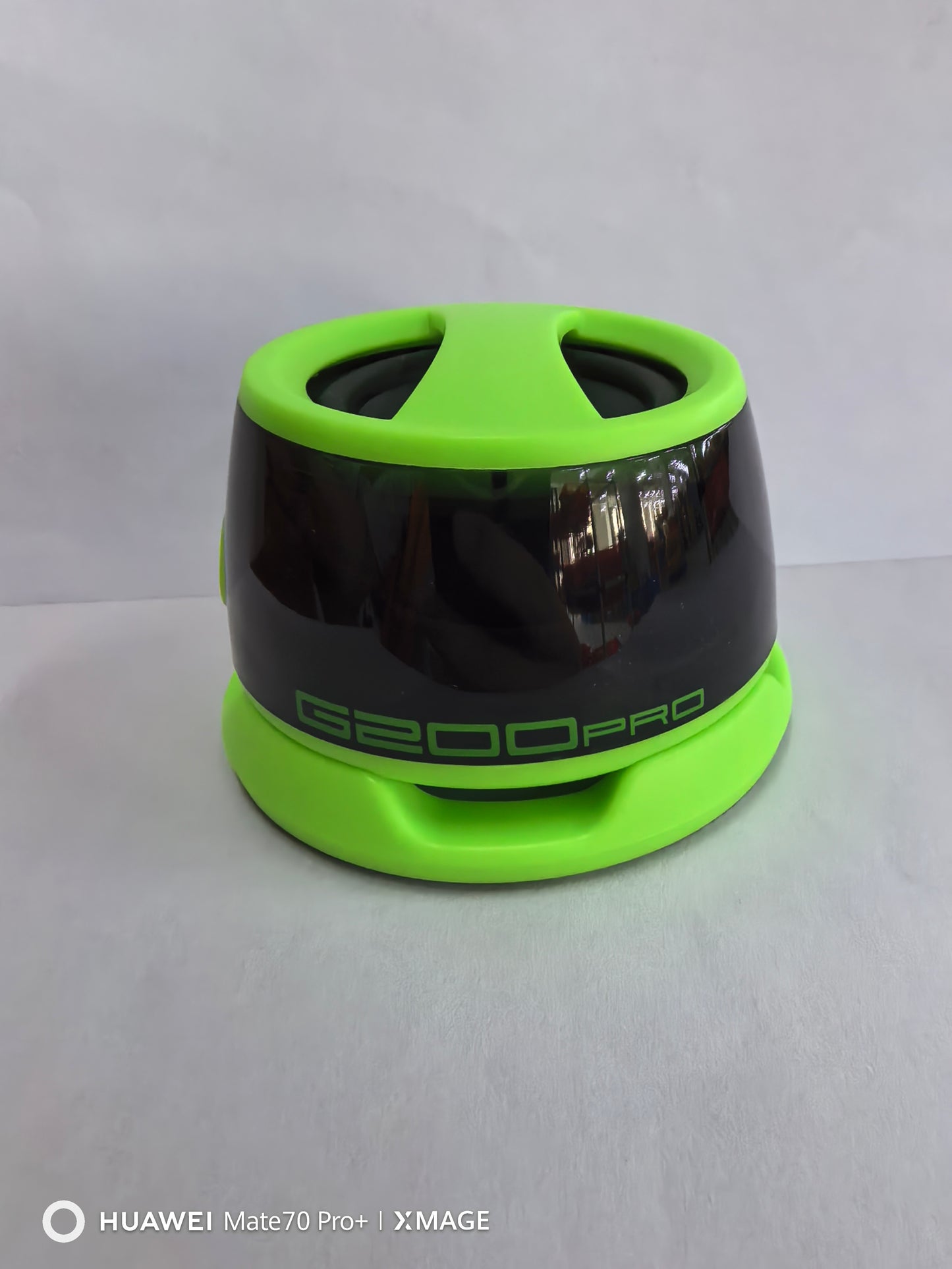Portable Bluetooth Speaker G200 RGB Lighting Speaker BT5.3 Mini Sound Box 7 Hours Playback Magnetic Phone Holder - BuzzMart