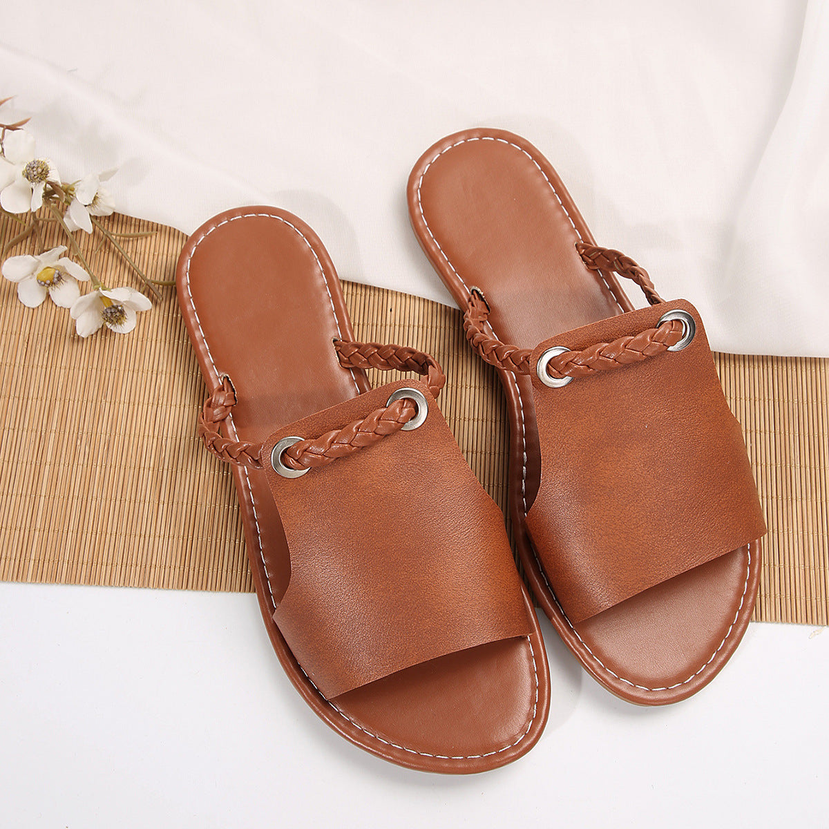Pure Color Woven Simple Daily Beach Slippers - BuzzMart