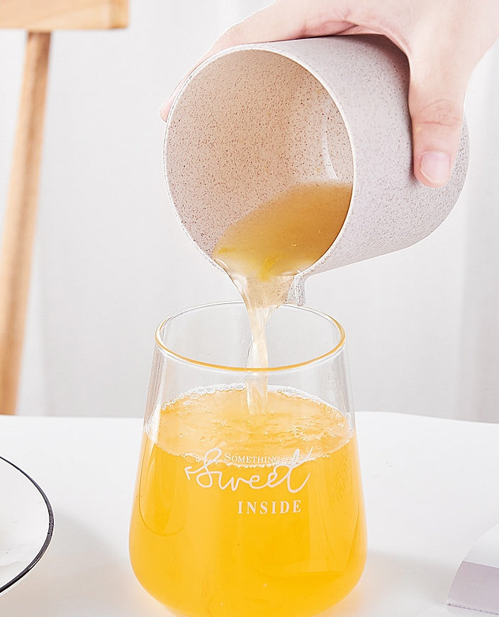 Eco-Friendly Manual Fruit Juicer β Cute Wheat Straw Blender - BuzzMart