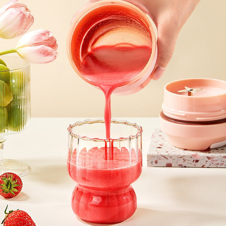 Cute 400ml USB Blender Cup – Smoothie & Juice Maker - BuzzMart
