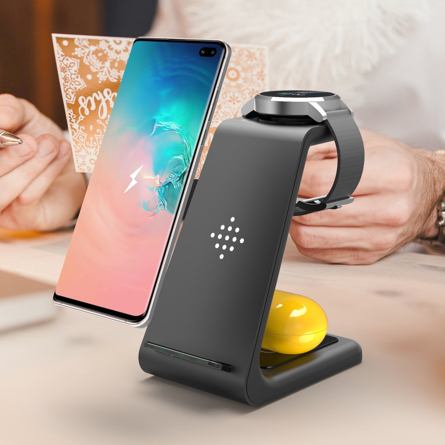 3 In 1 Fast Charging Station Wireless Charger Stand Wireless Quick Charge Dock For Phone Holder - BuzzMart