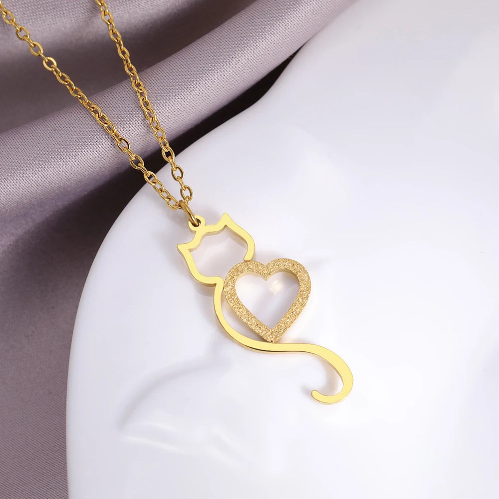Cute Cat Heart Pendant Necklace β Trendy Gift for Her - BuzzMart