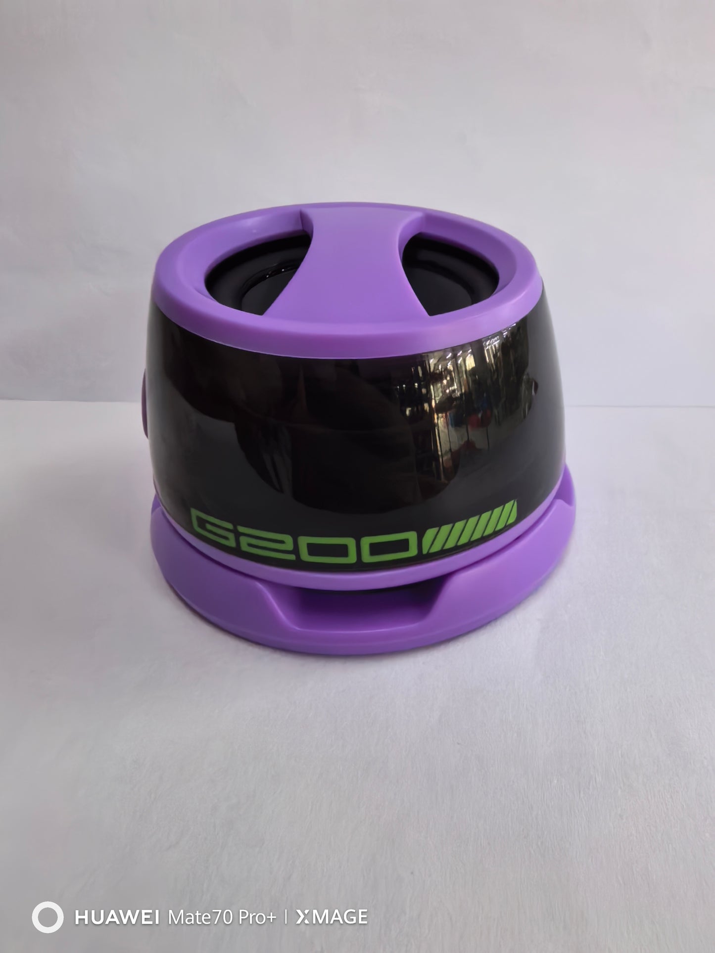 Portable Bluetooth Speaker G200 RGB Lighting Speaker BT5.3 Mini Sound Box 7 Hours Playback Magnetic Phone Holder - BuzzMart