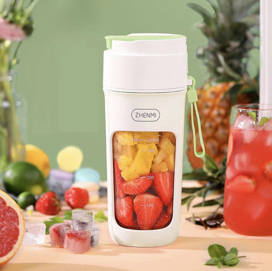 Cute USB Mini Blender Cup – Portable Juicer for Kitchen - BuzzMart