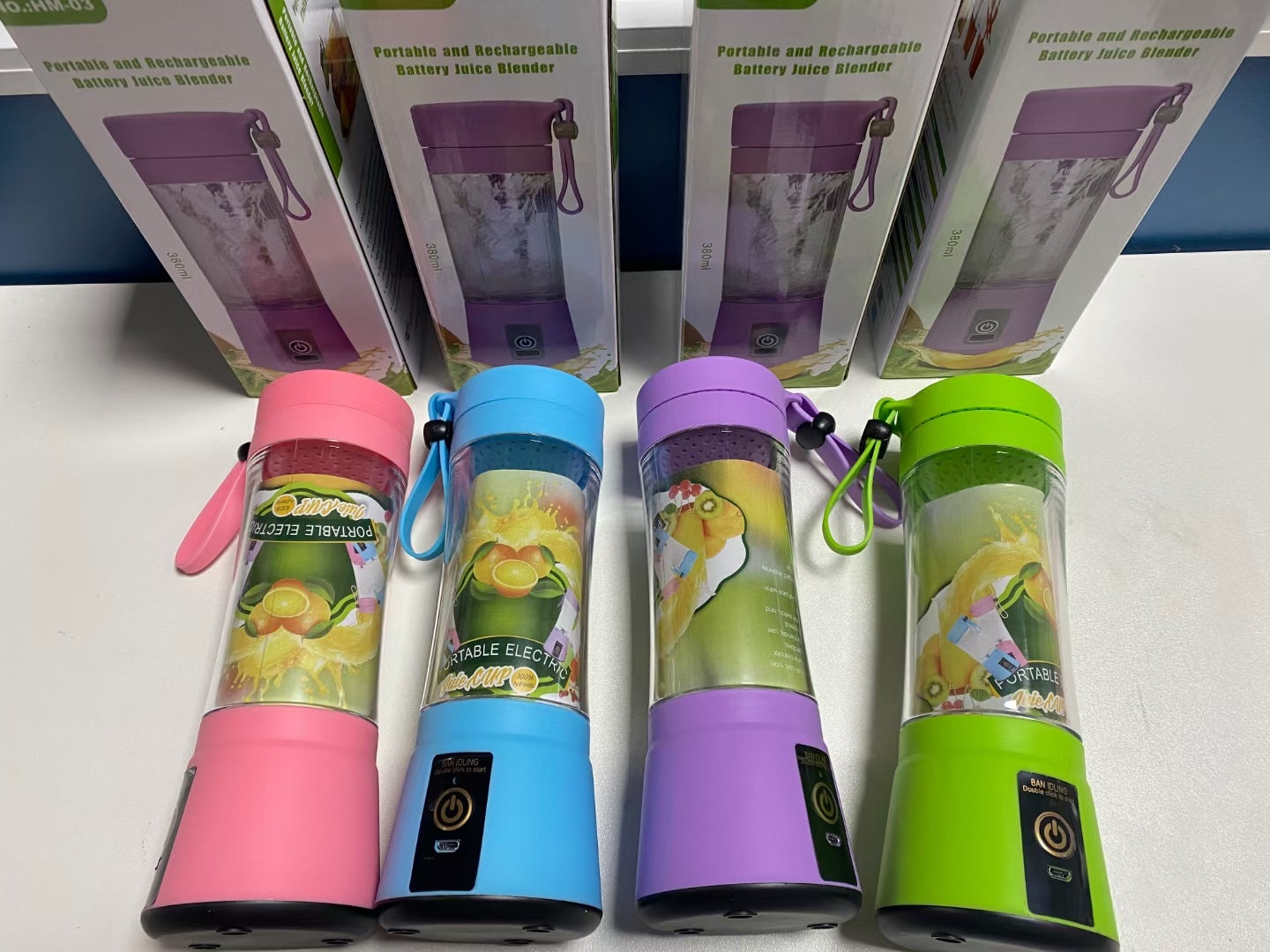 Trendy USB Mini Blender – Portable Juicer for Smoothies & Fruit - BuzzMart