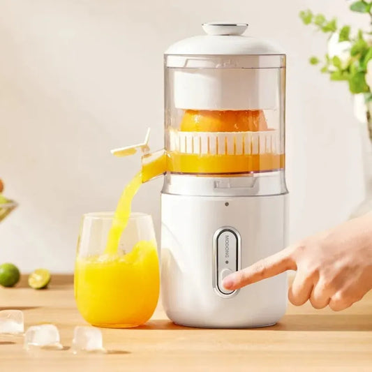 Trendy Mini USB Juicer – Portable Citrus & Fruit Squeezer - BuzzMart