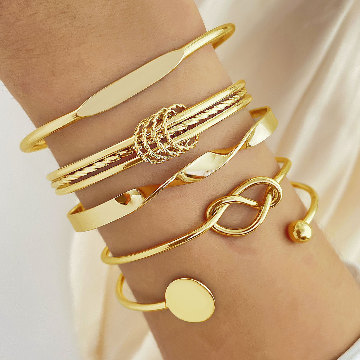 Trendy Twisted Gold Bracelet – Bold Hip Hop Statement Style - BuzzMart