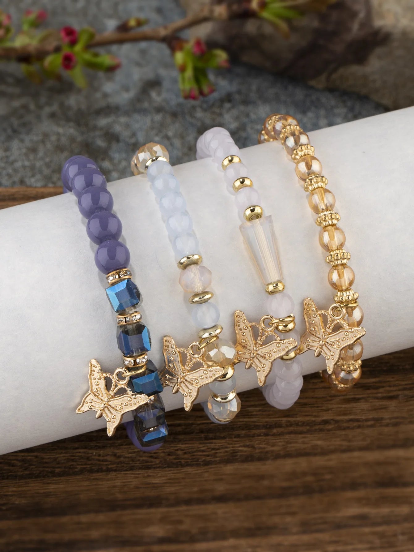 4Pcs Trendy Butterfly Beaded Bracelet Set For Women Pink Acrylic Beads Elastic Chain Bangle Female Bohemian Party Jewelry Gift - BuzzMart